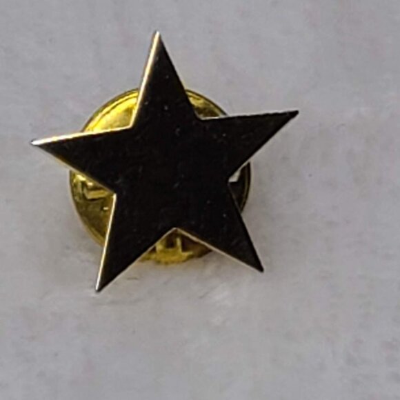 Gold Star Lapel Tack Pin 5 Point Metallic Gold Tone Flat - Picture 4 of 7